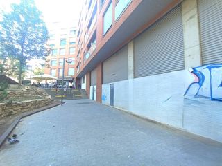 Affitto Locale commerciale  Calle magallanes. Local en plaza  bonaventura josa
