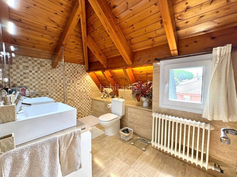 Foto 40ca589d-a291-4317-8e05-043fc418d0d9. Duplex con riscaldamento parcheggio piscina in Eixample Sant Cugat del Vallès