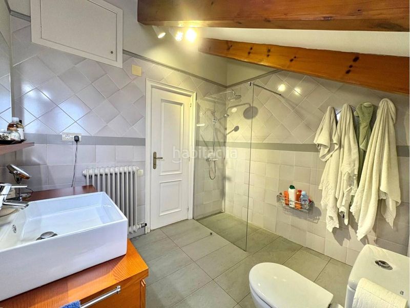 Foto 8c05b5a3-fe81-40b1-8aa3-e6808d4f06d7. Duplex con riscaldamento parcheggio piscina in Eixample Sant Cugat del Vallès