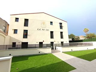Lloguer Pis  Calle sant pere. Piso de obra nueva a estrenar con terraza y piscina en el centro