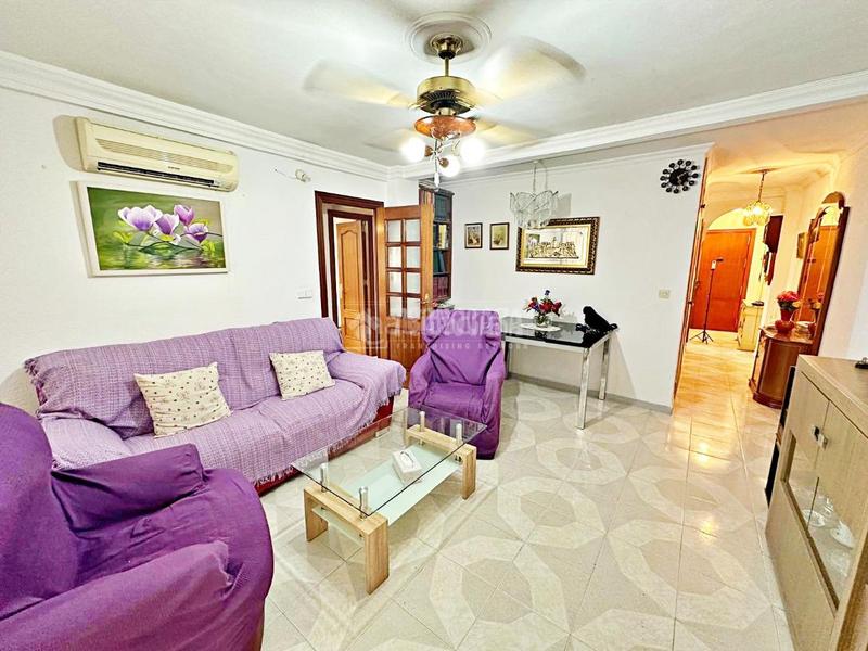 Foto dc0c7610-f3ff-40d5-8774-252108737621. Piso  en venta en Los Guindos - Parque Mediterráneo - Santa Paula Málaga