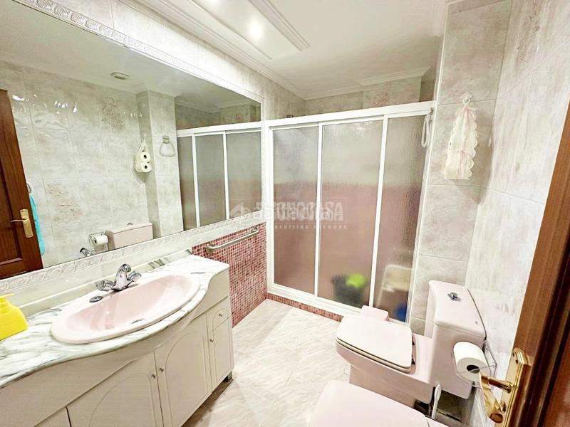 Foto de24d7de-4600-43cf-9d5b-fe31e7a710d6. Piso  en venta en Los Guindos - Parque Mediterráneo - Santa Paula Málaga