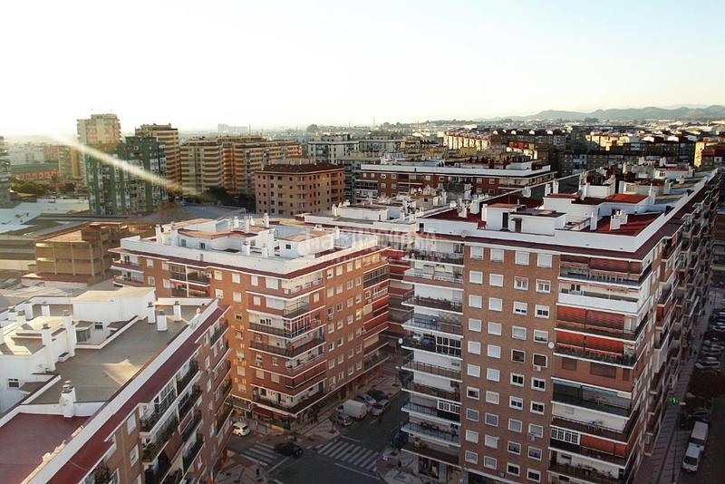 Foto 13095d43-c7eb-42ea-b1b5-da98c957642d. Piso  en venta en Los Guindos - Parque Mediterráneo - Santa Paula Málaga