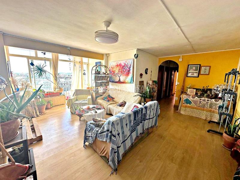 Foto 72aa57bd-12f9-44b4-95a5-5c7a22242033. Piso  en venta en Los Guindos - Parque Mediterráneo - Santa Paula Málaga