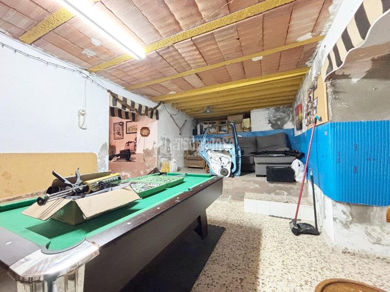 Foto b1261389-e7bb-4a27-962b-3bb8a3dfc5be. Casa aparellada a Almogía