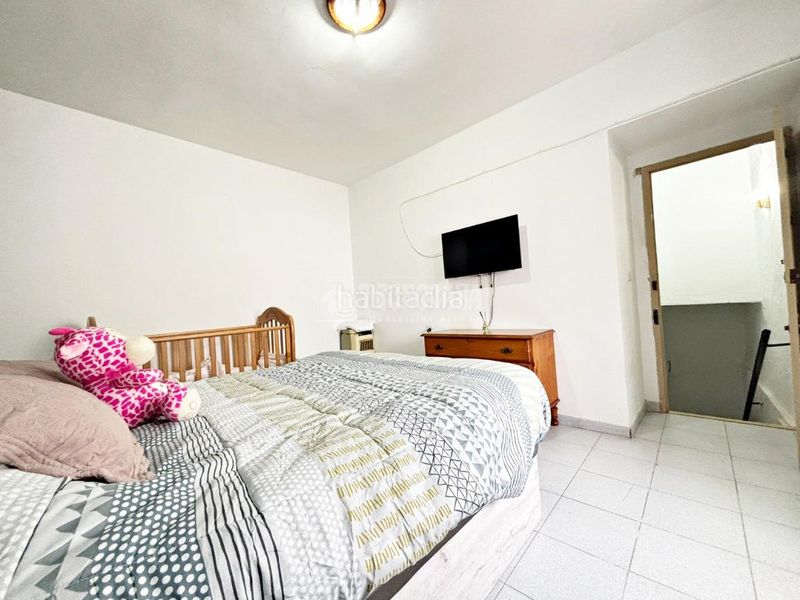 Foto e420d917-5c86-46db-a68b-696228682ebd. Casa aparellada a Almogía
