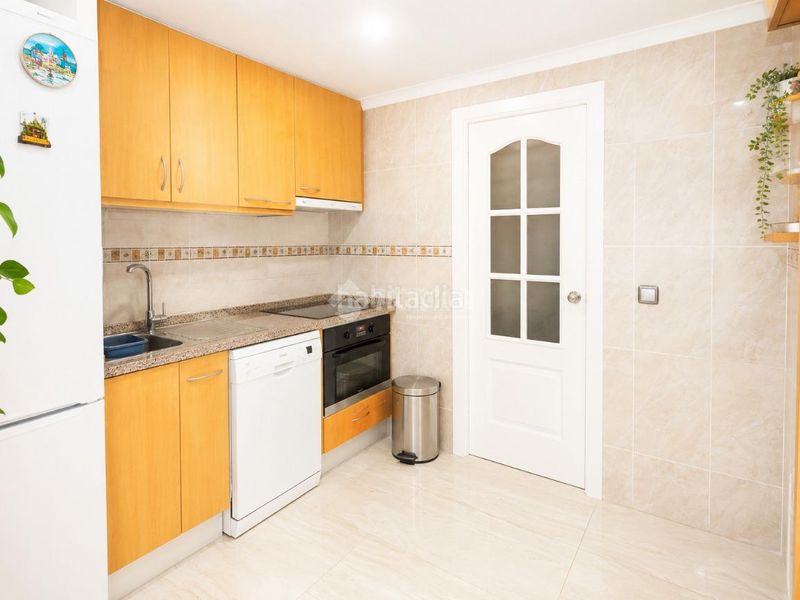 Foto fb4146db-8bb1-42f9-b834-867b1110eb61. Piso  en venta en Puerta Blanca Málaga