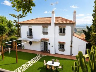 Casa en Manantiales - Lagar - Cortijo. Casa en venta en alhaurín de la torre