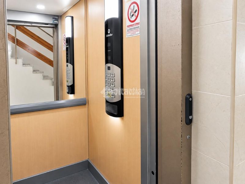 Foto ea08c948-a0b8-45ec-8ef2-0bb43c14b3ae. Pis a Puerta Blanca Málaga