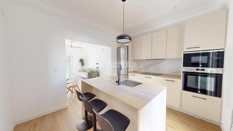 Foto b30397e7-f936-46d5-aeb4-e673297199bd. Piso  en venta en Sant Antoni Valencia