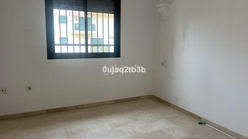 Foto 43bad7b8-81d7-4f1c-812d-429868ff9186. Dúplex en Huerta Nueva Estepona