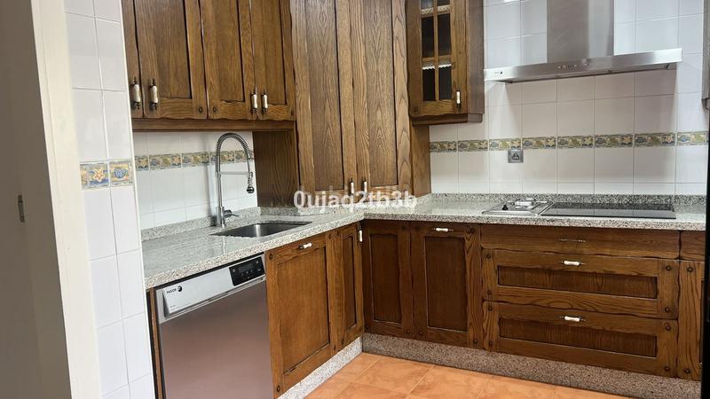 Foto 01f1bd73-65f4-40ad-bf38-1d1e3c46764f. Zweistöckige wohnung mit pool in Huerta Nueva Estepona