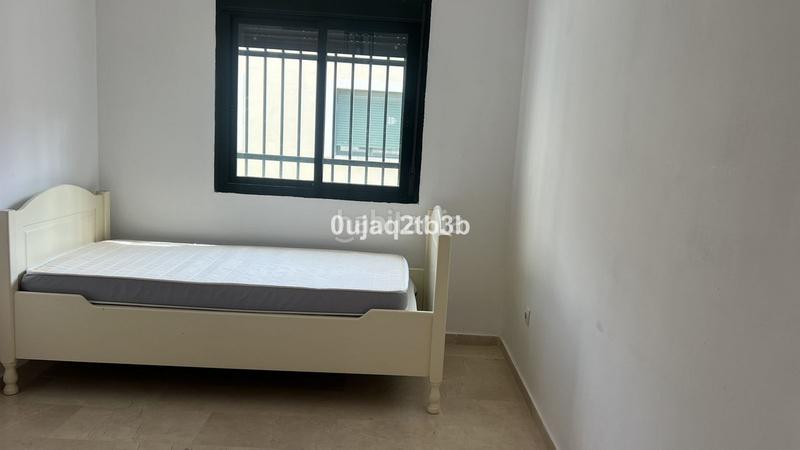 Foto a11bdb26-bf55-4ec5-9ad4-bc70a962f0b2. Zweistöckige wohnung mit pool in Huerta Nueva Estepona