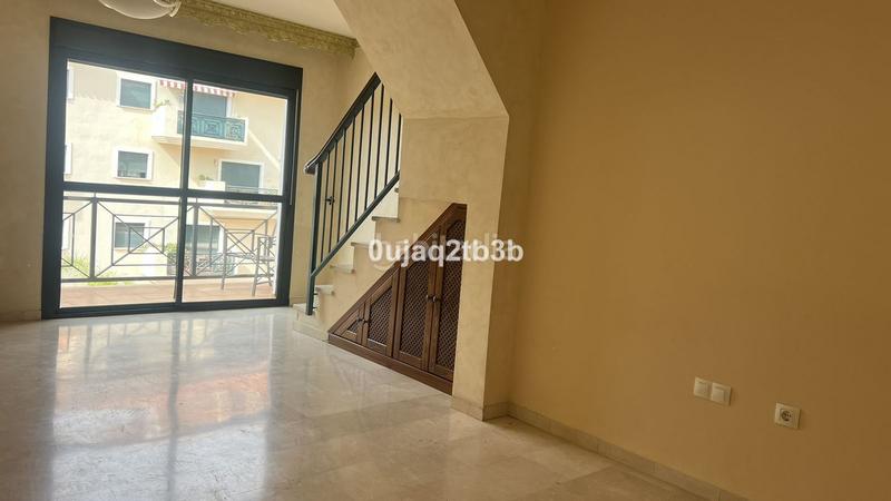 Foto a1d8f8ac-e78a-4e3d-b9d9-ed5fd5b98012. Zweistöckige wohnung mit pool in Huerta Nueva Estepona