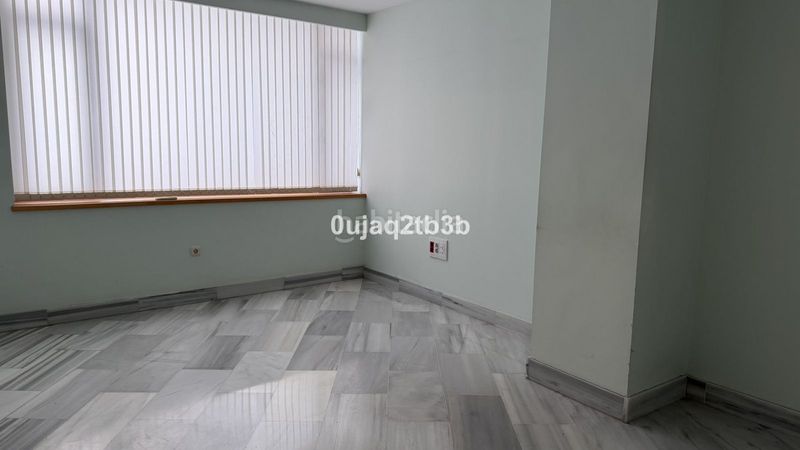 Foto 21ff88f6-599d-4d88-a82c-e1c2d0905c62. Oficina en Playa Bajadilla - Puertos Marbella