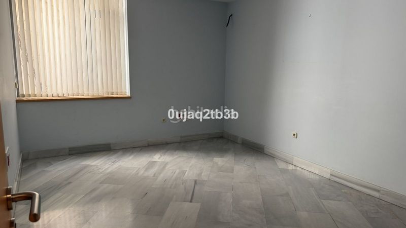 Foto 30c9c8a2-6a44-4eb7-9c3e-565d5de1d445. Oficina en Playa Bajadilla - Puertos Marbella