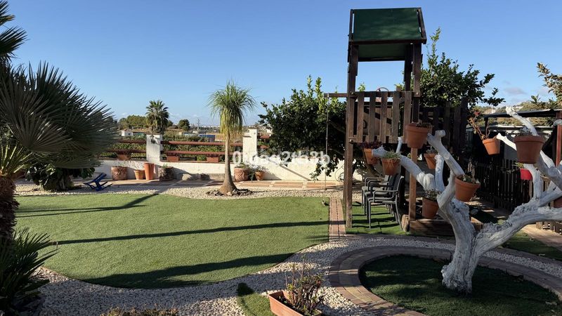 Foto b12a9948-ceaa-45ae-97ae-3a90fc22eb29. Terreny residencial a Las Lomas Estepona