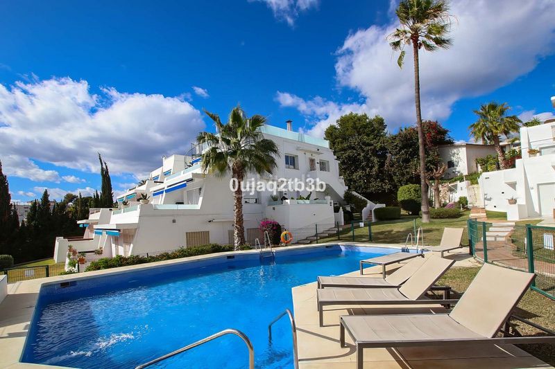 Foto 8bd1623d-fedd-40a1-ac79-970e0903fa33. Planta baixa amb piscina a Nueva Andalucía centro Marbella