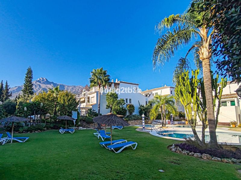 Foto 697a29c4-1d01-411f-af93-a6cbb1a55d44. Planta baixa amb aparcament piscina a Nagüeles Alto Marbella