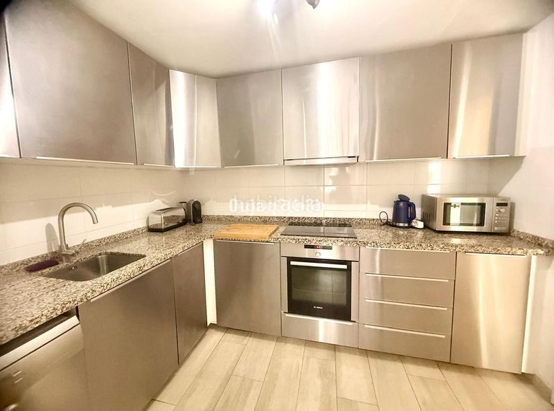 Foto a064e602-e42f-4a74-af80-4dec41fd154a. Planta baixa amb aparcament piscina a Nagüeles Alto Marbella