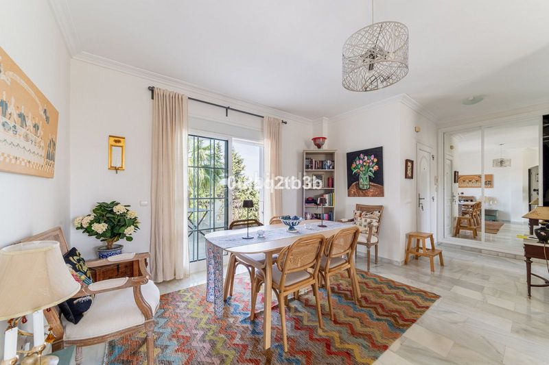 Foto 6907202f-a48c-4fd2-8c09-fb1e94d0c0e1. Apartament amb piscina a Estepona golf Estepona