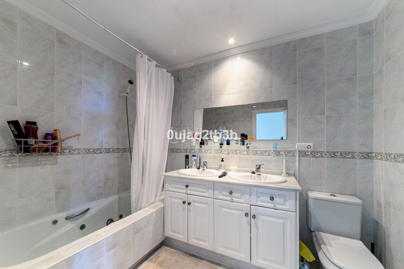 Foto 6d335e3e-34c0-4b61-b629-b8cefc5fb511. Apartament amb piscina a Estepona golf Estepona