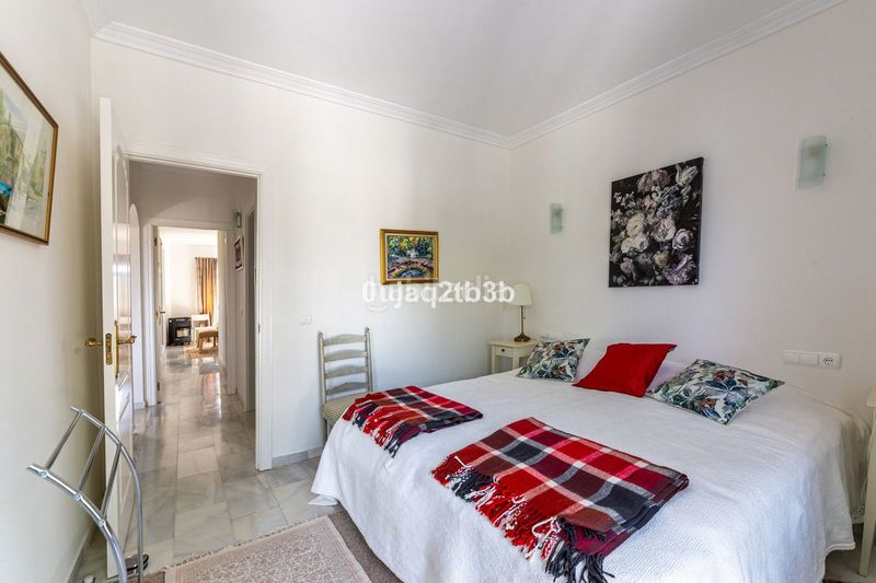Foto d6d8e9ec-1dc9-47dc-b1b6-abe476acc064. Apartament amb piscina a Estepona golf Estepona