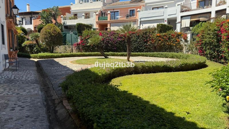 Foto 04a0a335-e2e6-481c-ab15-08a040a6d217. Lloguer casa adossada amb aparcament piscina a Paraiso - Barronal Estepona