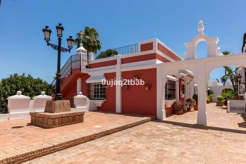 Foto 22a18533-1fa6-425f-abc2-4f3e5cf40f8a. Casa adosada en Aloha Marbella