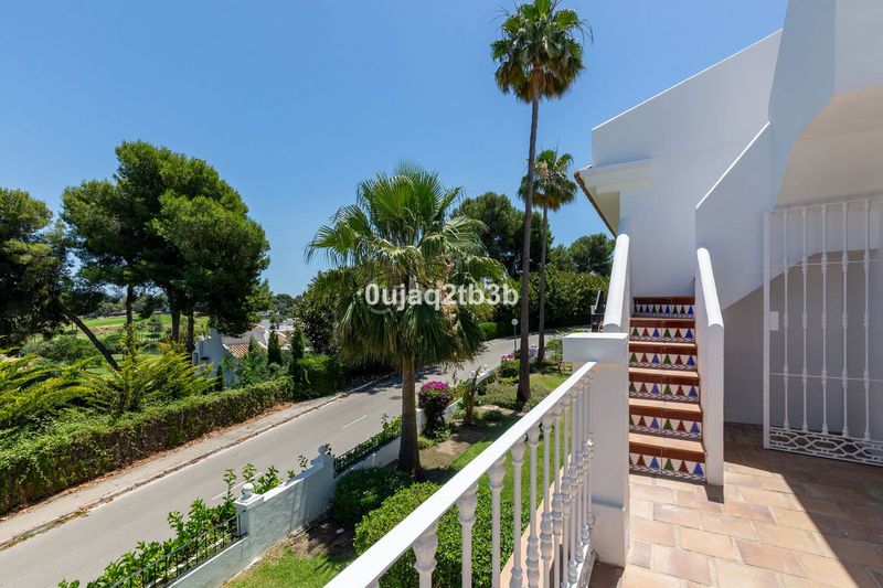 Foto 5aa17758-299a-428a-8f21-d525be5e45ae. Casa adosada en Aloha Marbella