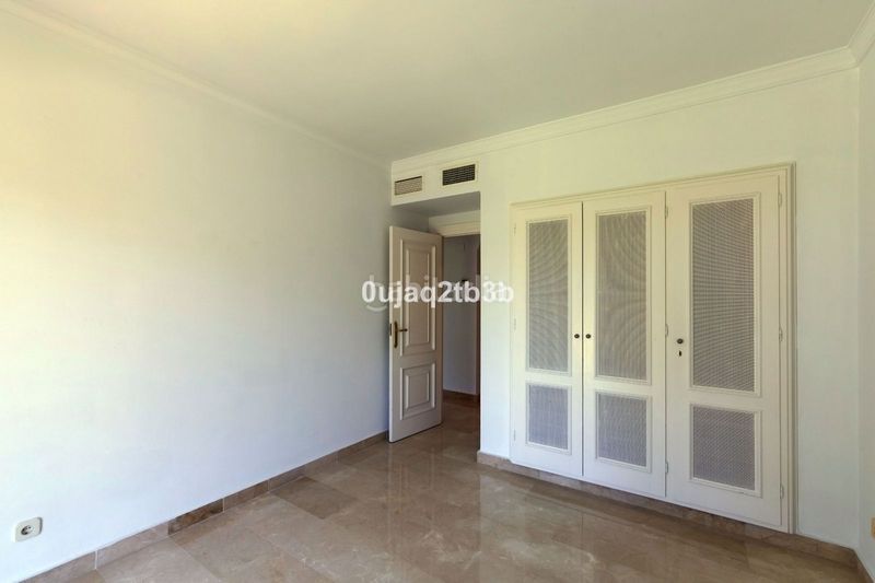 Foto 8b96d9a6-3d2a-479f-89ca-ca29b5b9eb87. Casa adosada en Aloha Marbella