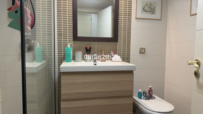 Foto df0be56b-1fe8-44f8-9db5-7c92d8a38853. Planta baja en La Alquería Benahavís