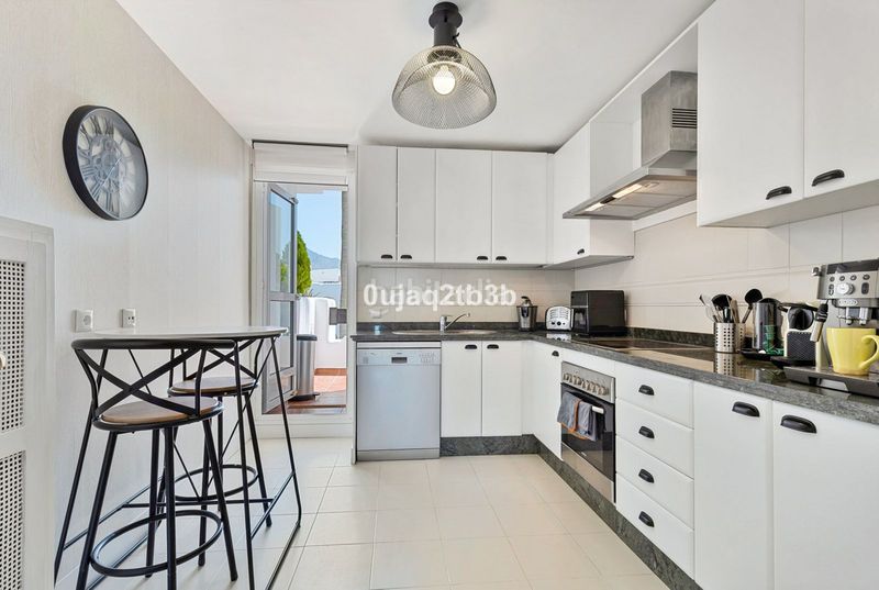Foto 3be2ca7a-2d4b-4456-bde1-08078f6dfaf9. Apartament amb aparcament piscina a Aloha Marbella