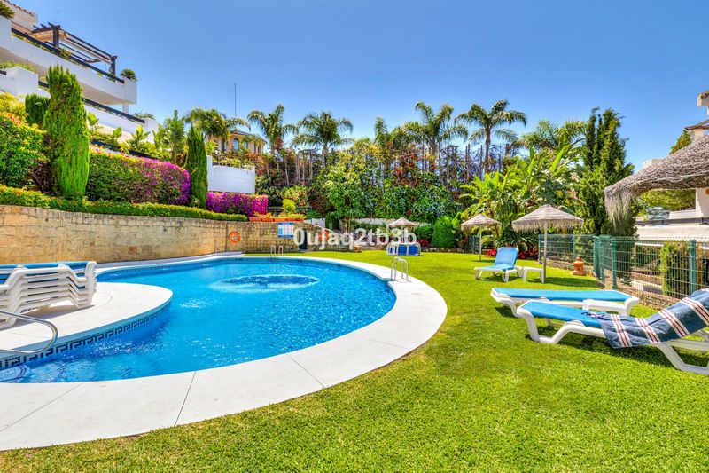 Foto e3a15f75-7f8f-4cce-9515-ee991aac308c. Apartament amb aparcament piscina a Aloha Marbella