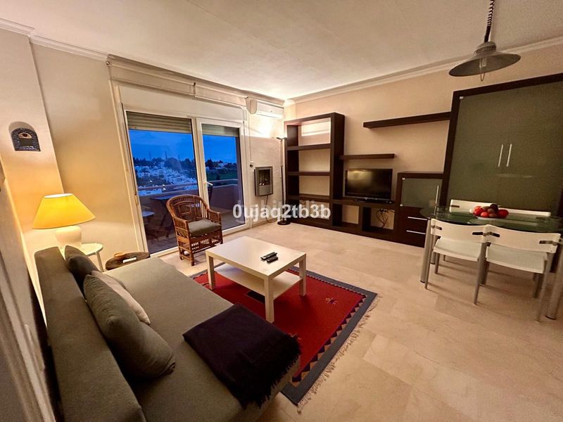 Foto 98d6ab25-0140-470f-97a4-d8639adf626b. Apartamento en Los Llanos Estepona