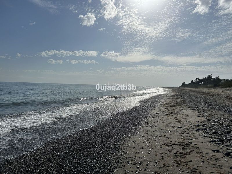 Foto fe58f1a1-1420-4325-9fcd-2af1a4a03c70. Apartamento en Los Llanos Estepona