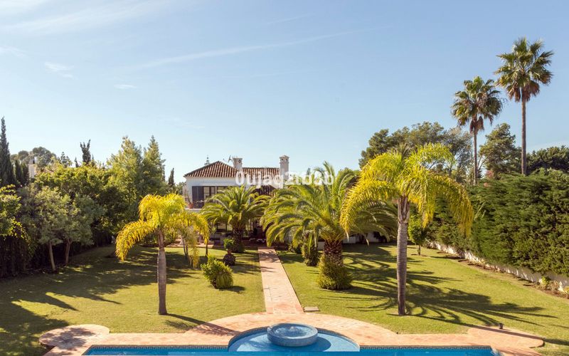 Foto 5eb56a69-71f7-4cad-b285-f85b709fc4ac. Xalet amb aparcament piscina a Guadalmina Baja Marbella