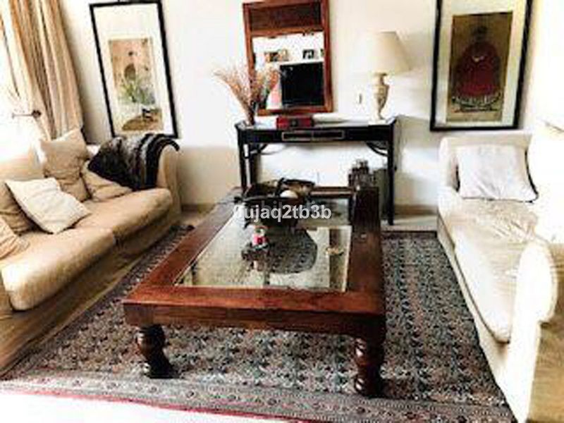 Foto 26bfa602-0ffe-4dfc-aeaf-c63716035325. Appartement mit parking pool in Casasola Estepona