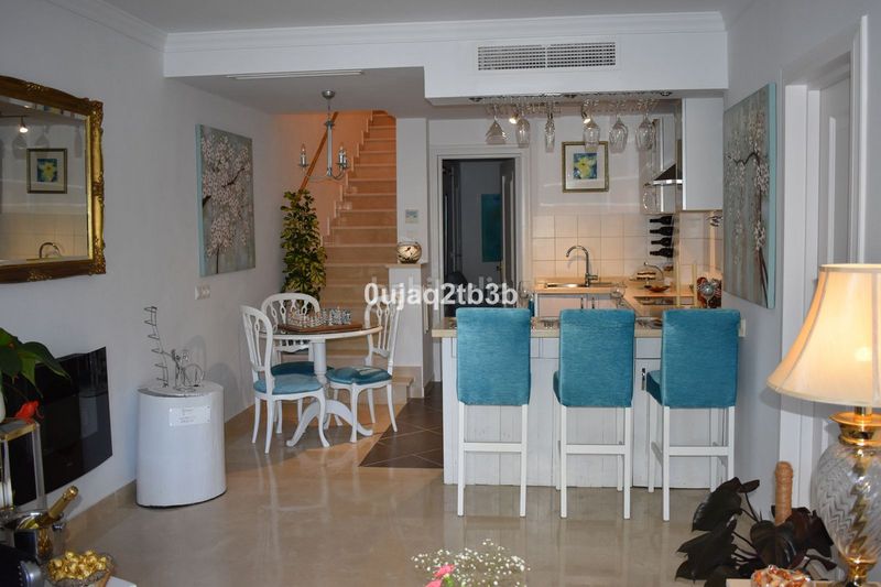 Foto 79dd5fb8-0581-4f9f-9939-9162455f1e7e. Casa adosada en Aloha Marbella