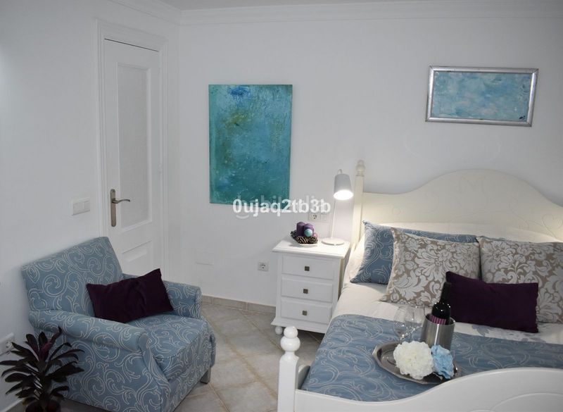Foto b912405b-dc0c-4a49-9ef2-af0e5dfc5674. Casa adosada en Aloha Marbella