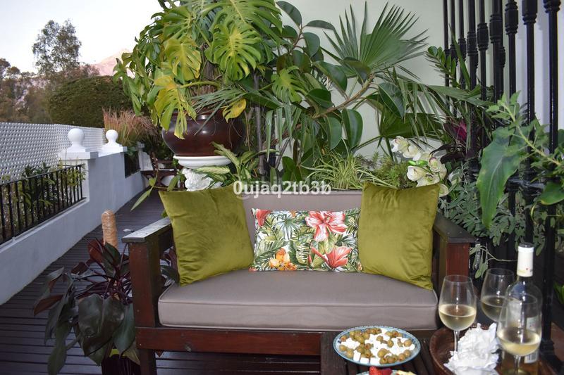 Foto 5a5b5644-1da0-4aad-accb-e7c29a2a1460. Maison jumelée avec piscine dans Aloha Marbella