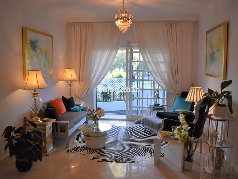 Foto ad075a09-7637-436f-a1c2-3a8da399e027. Maison jumelée avec piscine dans Aloha Marbella