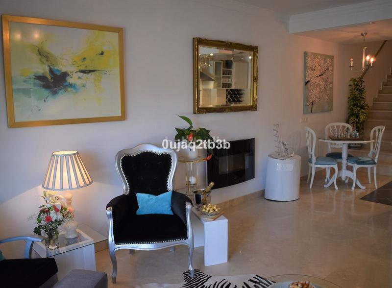 Foto 2539cf2d-5fa5-446b-b246-54e26c131eeb. Reihenhaus mit pool in Aloha Marbella