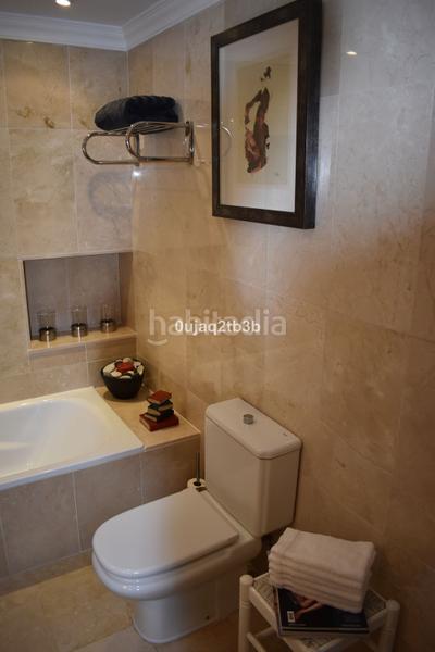 Foto b6574bea-3181-4d39-a659-4b46c6c9d750. Reihenhaus mit pool in Aloha Marbella