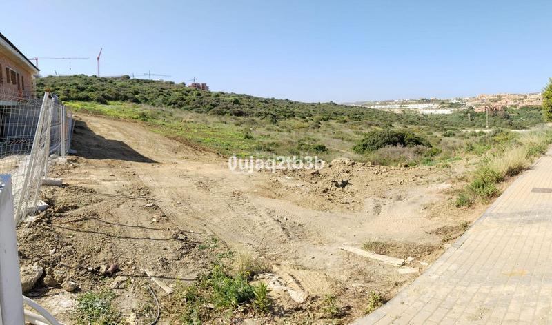 Foto 30f8ac2b-f240-4e99-b409-d335bd8325c8. Residential plot in Casares golf - Casares del sol Casares