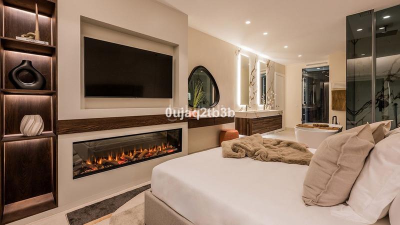 Foto bf3b54af-2459-46ce-82ac-88feaca71609. Ground floor with pool in Guadalmansa Estepona