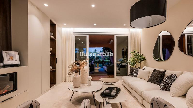 Foto f88c4c92-f7e8-4da5-b39b-228eda790ba6. Ground floor with pool in Guadalmansa Estepona