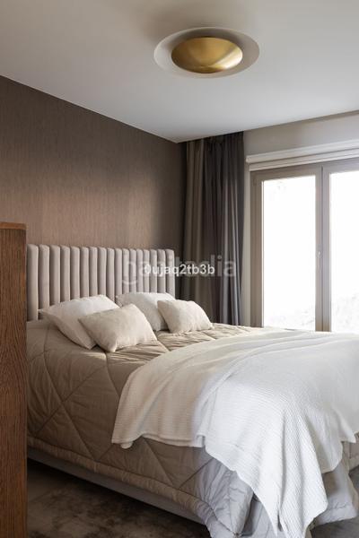 Foto 4b9abacd-fa4d-4dd0-bdaf-fbf2ee2f5b26. Appartement avec parking piscine dans Los Naranjos Marbella