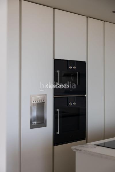 Foto 4f7dfba2-4058-4a9c-96d4-d0504a74922d. Appartement mit parking pool in Los Naranjos Marbella