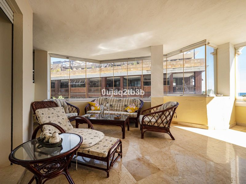 Foto 24382b10-763d-46a6-9660-9e691f45bda2. Apartamento en Puerto Banús Marbella